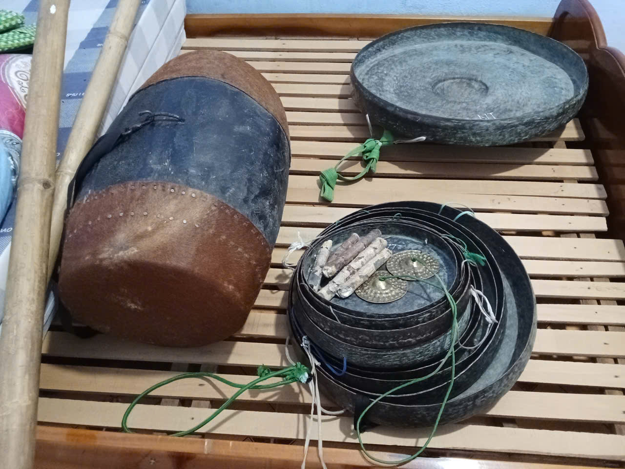 CỒNG CHIÊNG