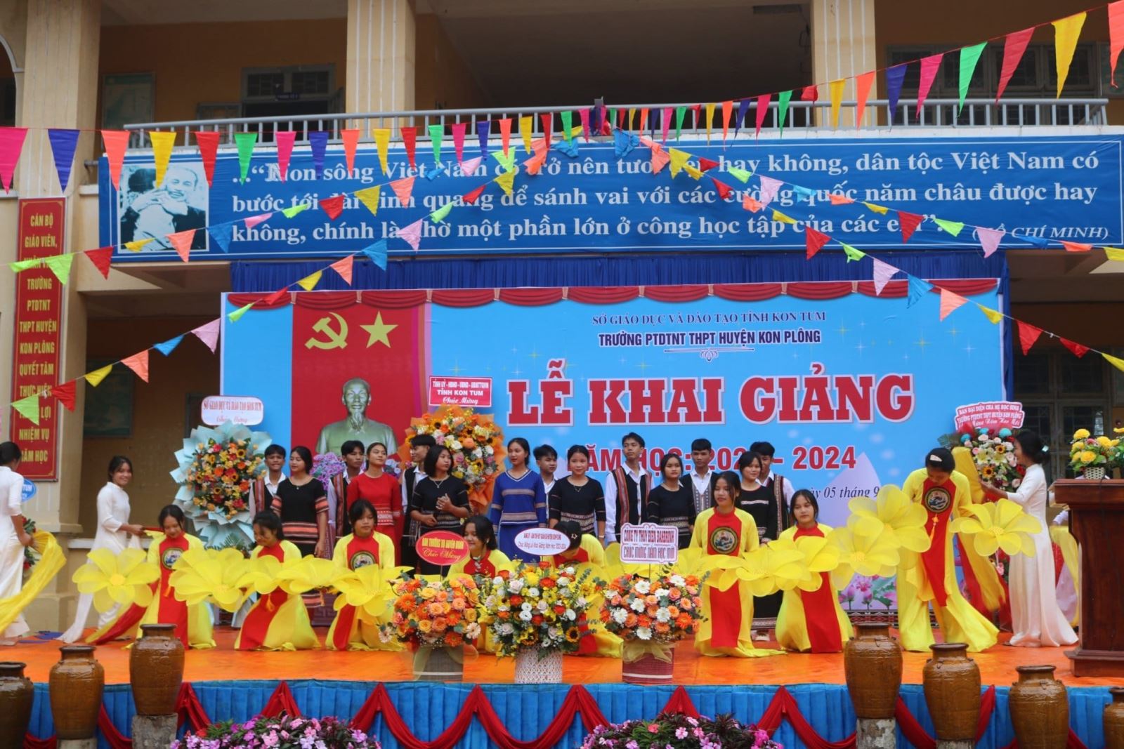 Khai Giảng năm học mới