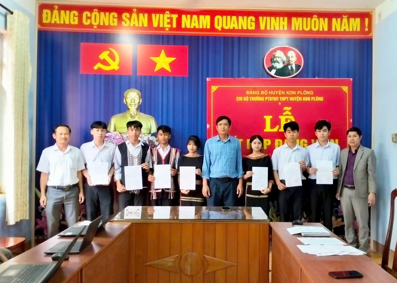 KẾT NẠP ĐẢNG VIÊN NĂM 2024-2025